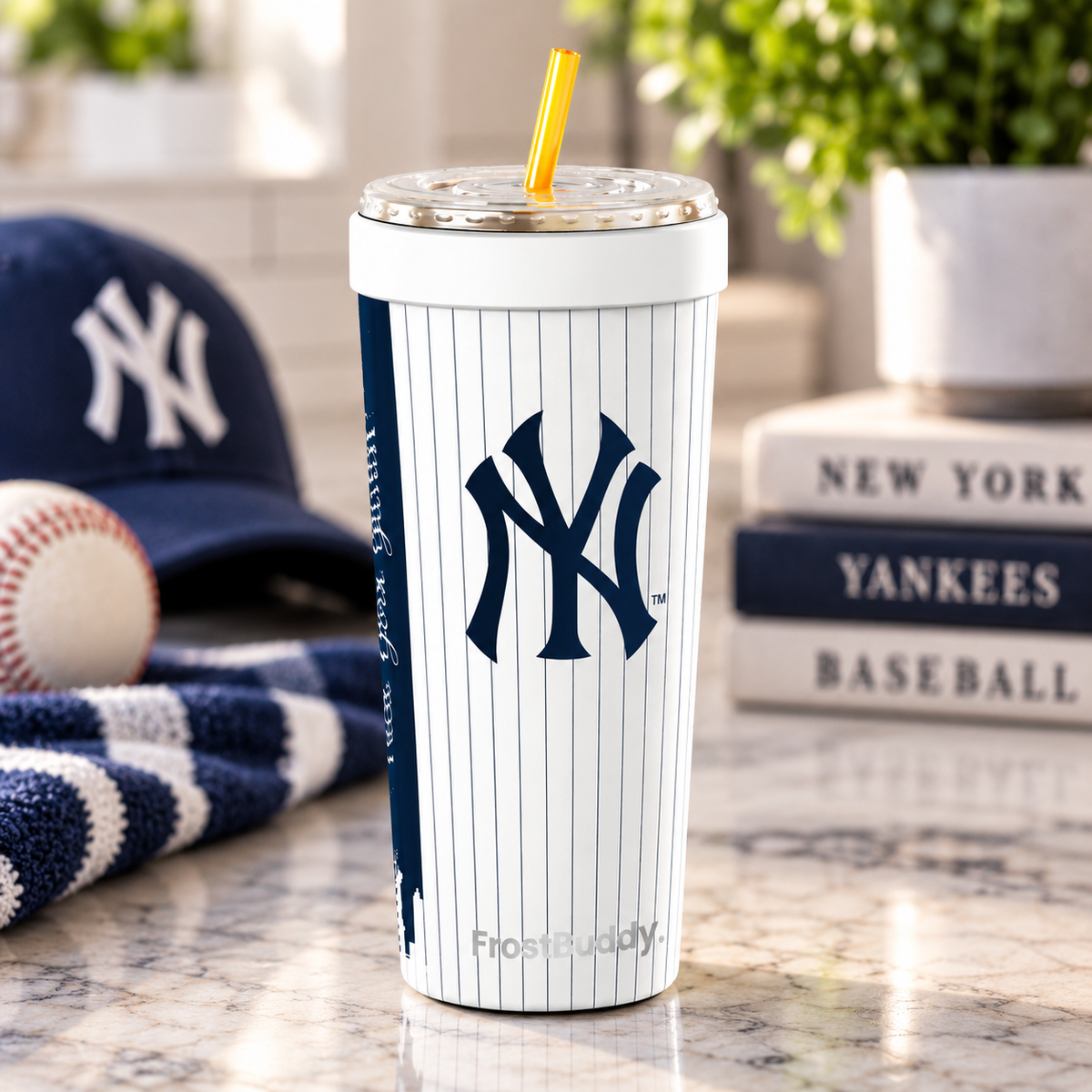 FrostBuddy ToGo Buddy 30 oz - New York Yankees